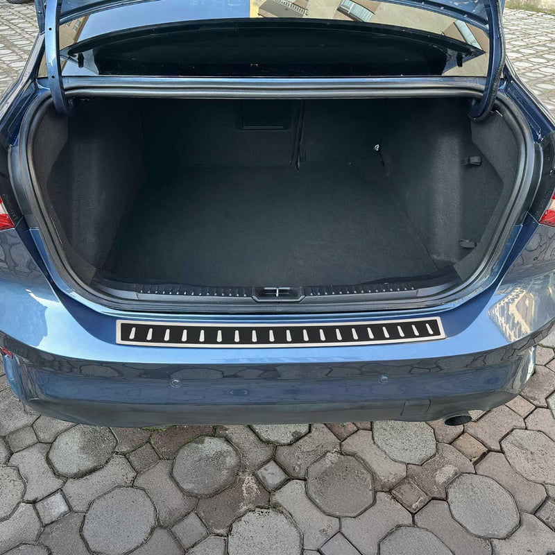 Protection Seuil de Pare-chocs Arriére Pour Ford Focus Berline 2018-21 Acier