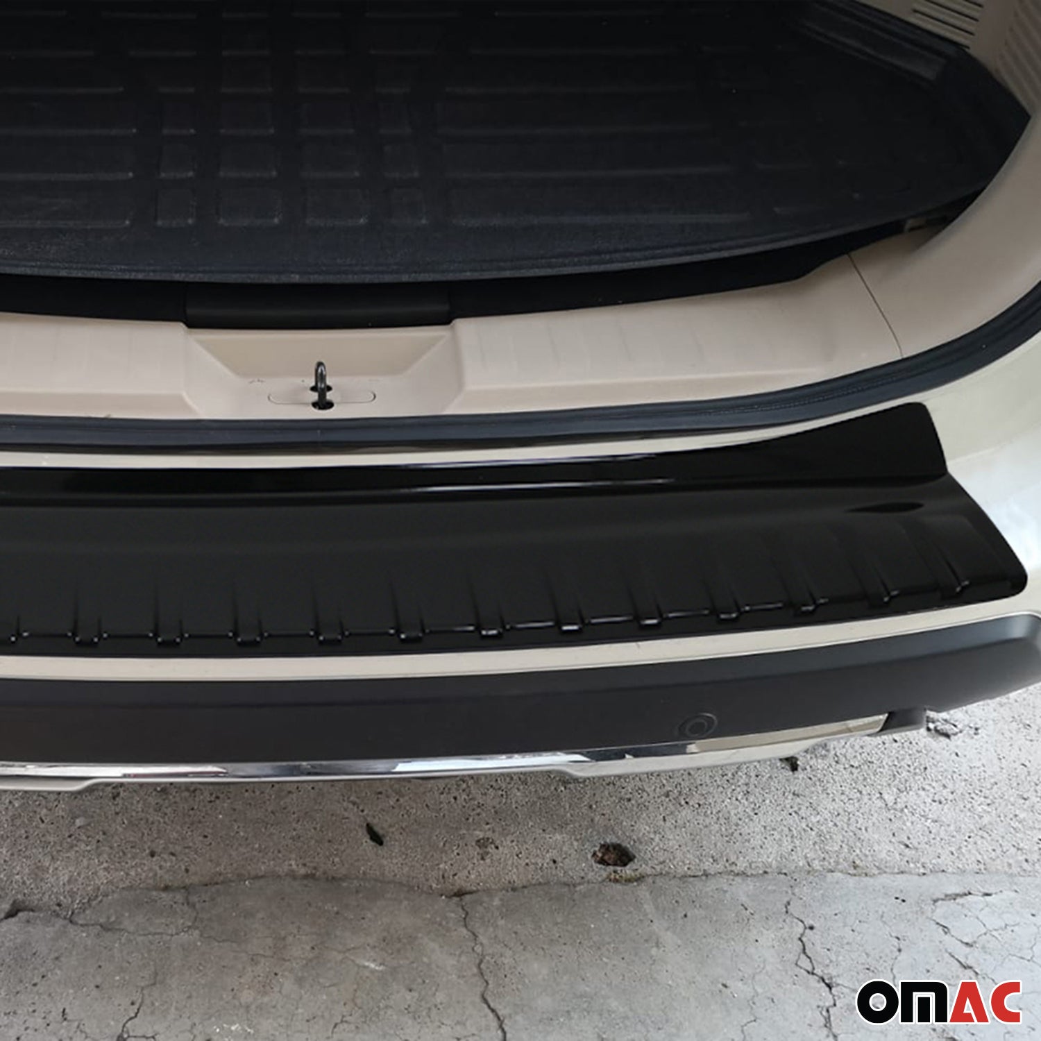Protection de Pare-Chocs pour Nissan X-Trail III T32 2017-21 FL noir brillant