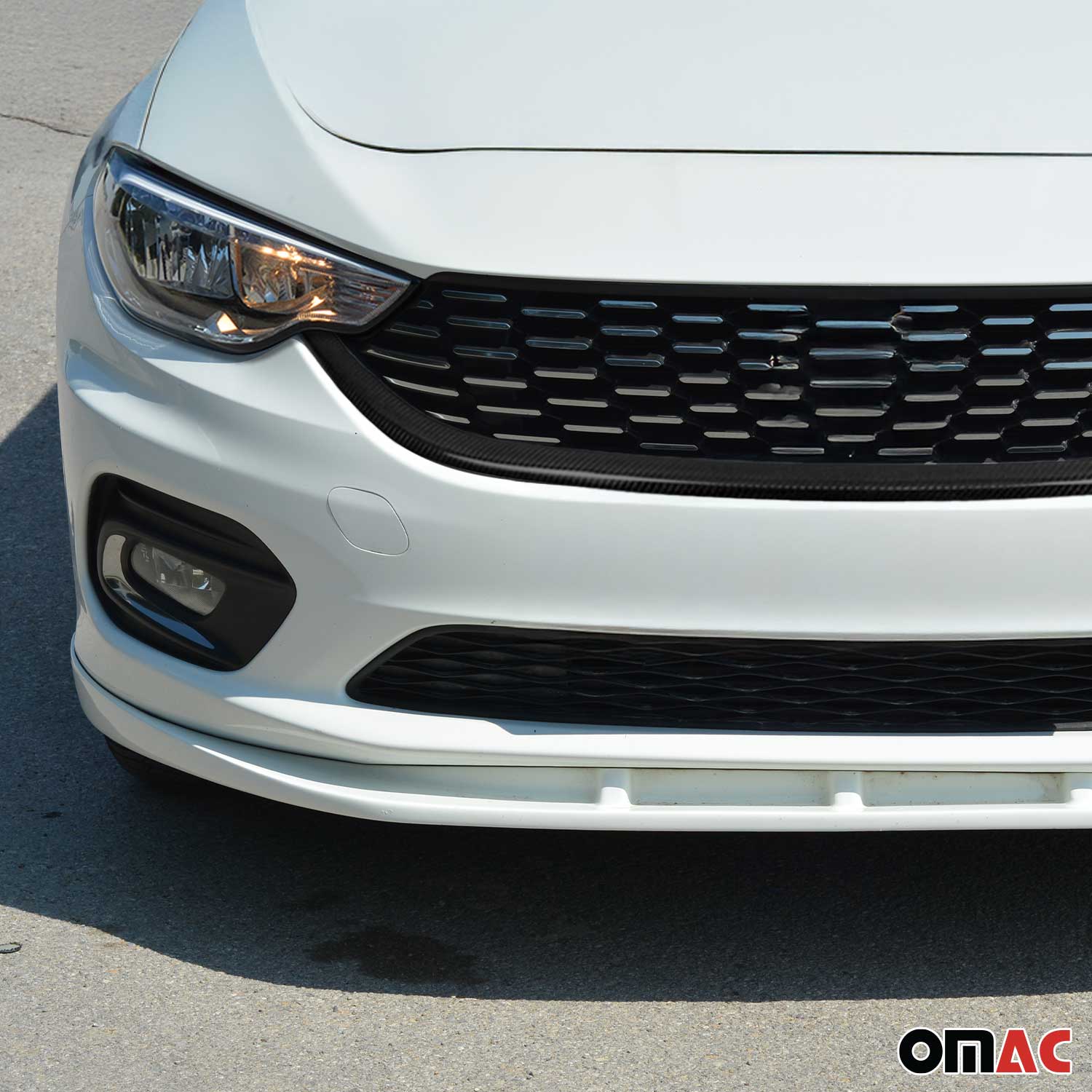 Moulure de Grille de Calandre pour Fiat Tipo Berline HB 2015-2026 Carbone