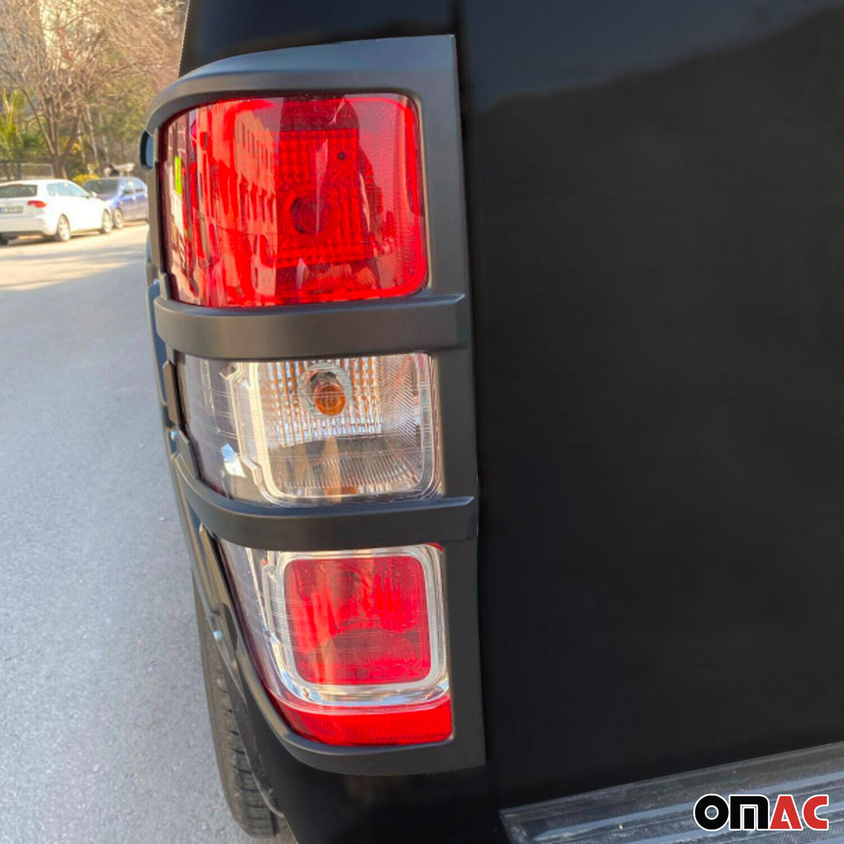 Cadre de feu stop arrière pour Ford Ranger T6 P375 2015-2022 Facelift noir 2x