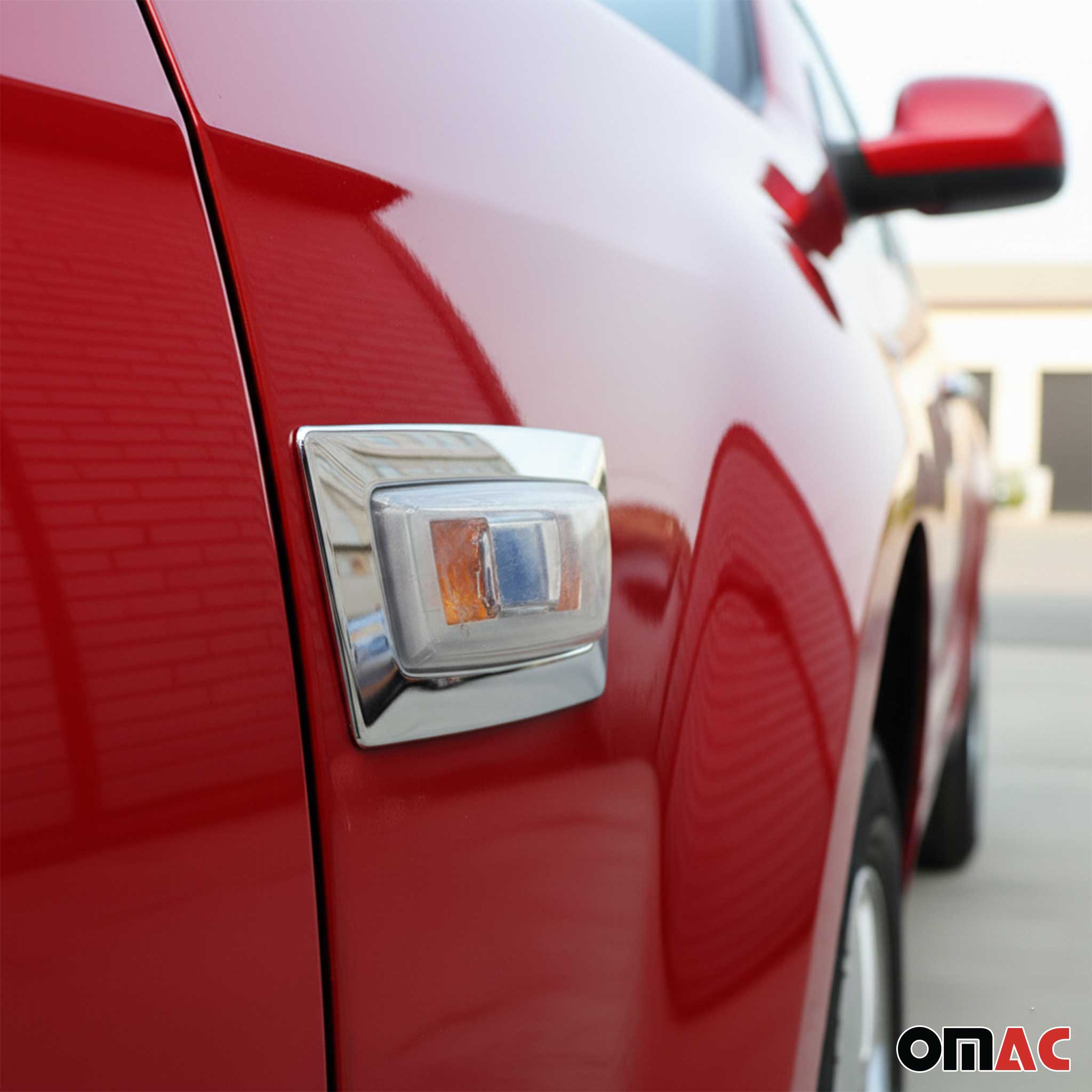 Cadre Clignotant Latéral pour Dacia Dokker 2012-2019 en acier inox Chromé