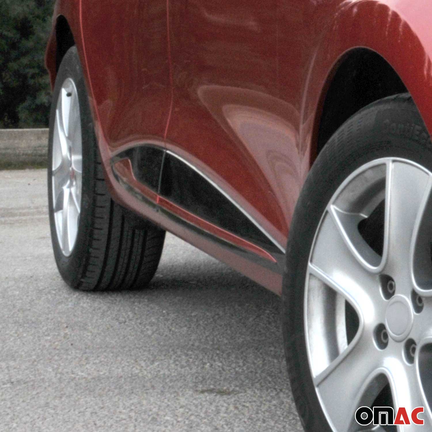 Garniture Baguette de porte latérale pour Renault Clio 2012-2019 en inox rogue