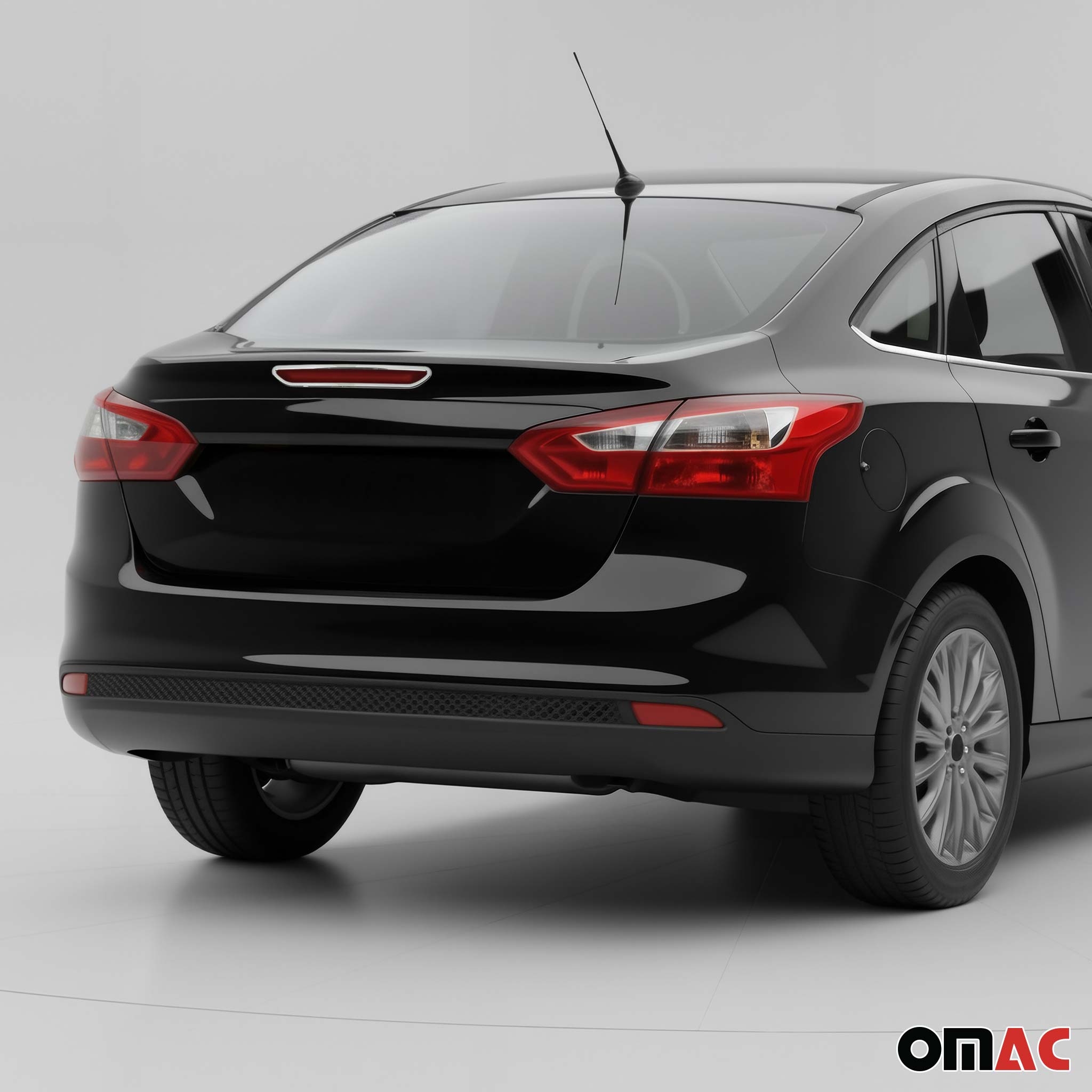 Cadre de Feu Stop Arrière pour Ford Focus 2010-2018 acier inox