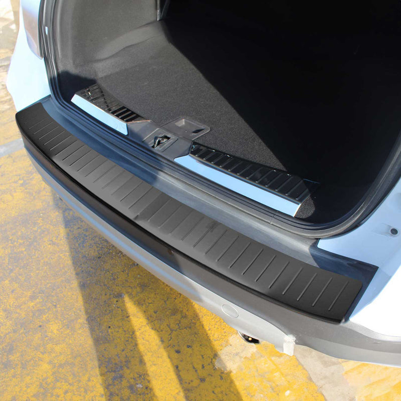 Protection Seuil de Pare-chocs Arriére pour Ford Kuga 2017-2019 Inox Brossé