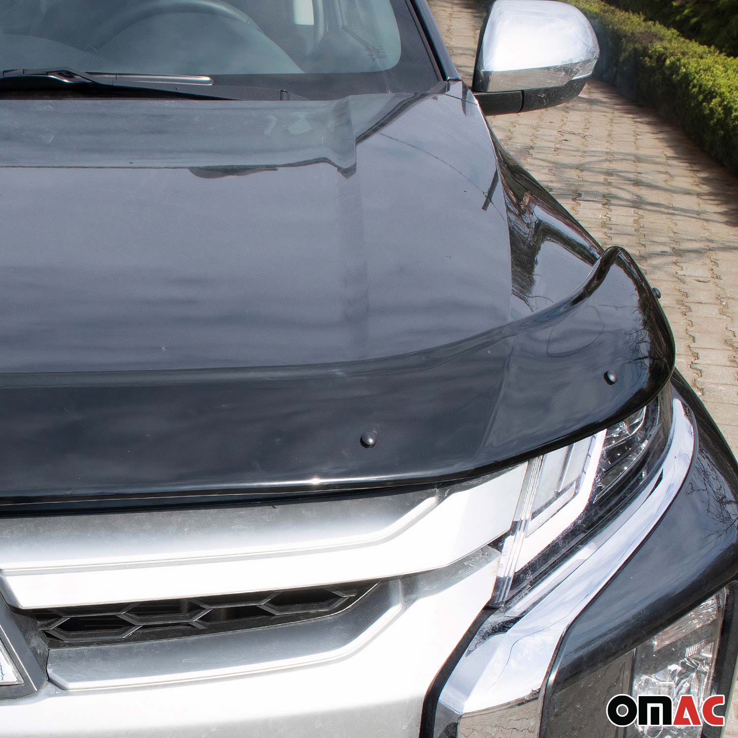 Déflecteur de Capot pour Mitsubishi L200 2019-2026 en Acrylique Noir