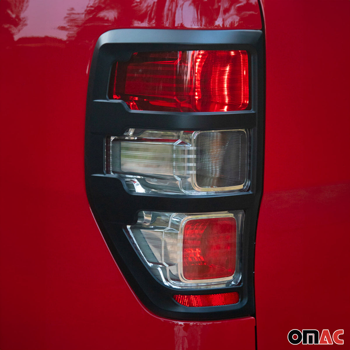 Cadre de feu stop arrière pour Ford Ranger T6 P375 2015-2022 Facelift noir 2x