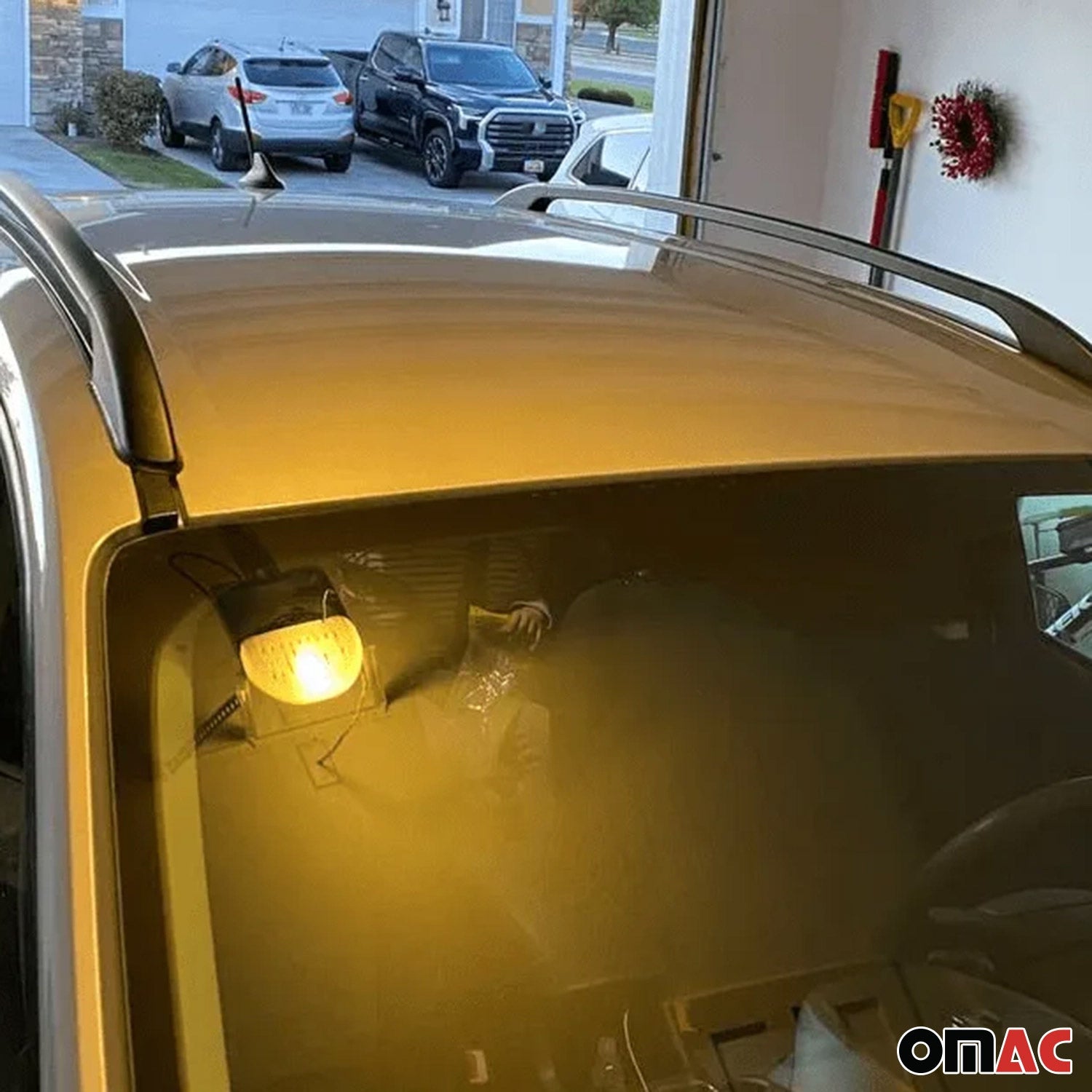 Barres de toit longitudinales pour Toyota Auris 2006-2012 en Alu noir