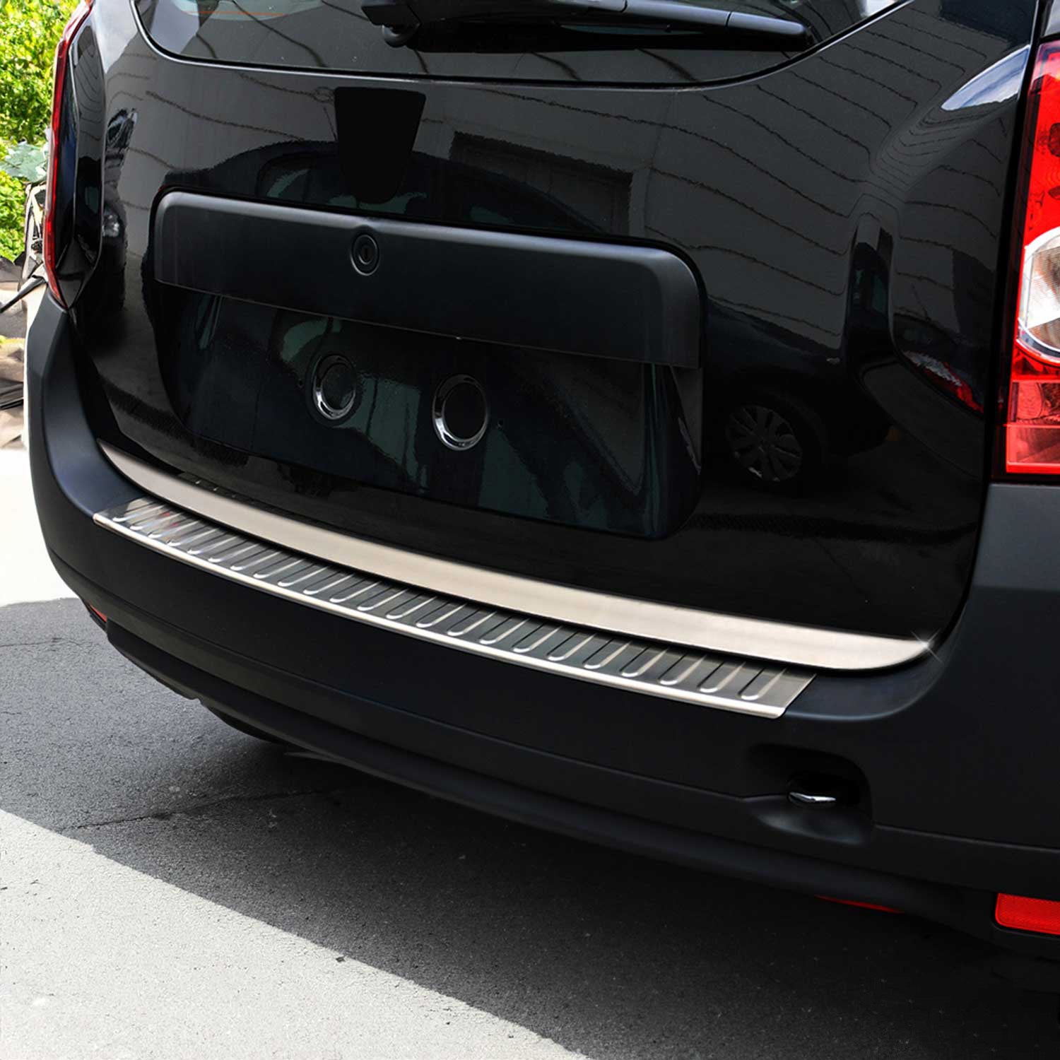 Protection Seuil De Pare-Chocs Arriére pour Dacia Duster 2010-2017 Chromé Inox