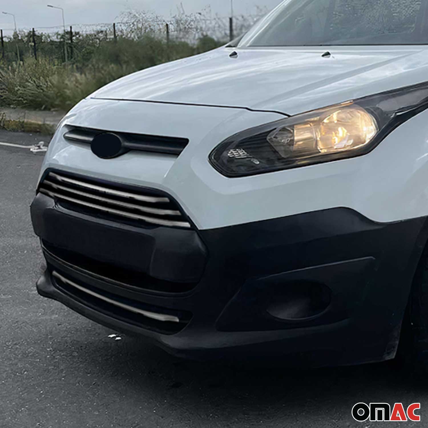 Moulure de Grille de Calandre pour Ford Connect 2014-2019 Chromé 4Pcs