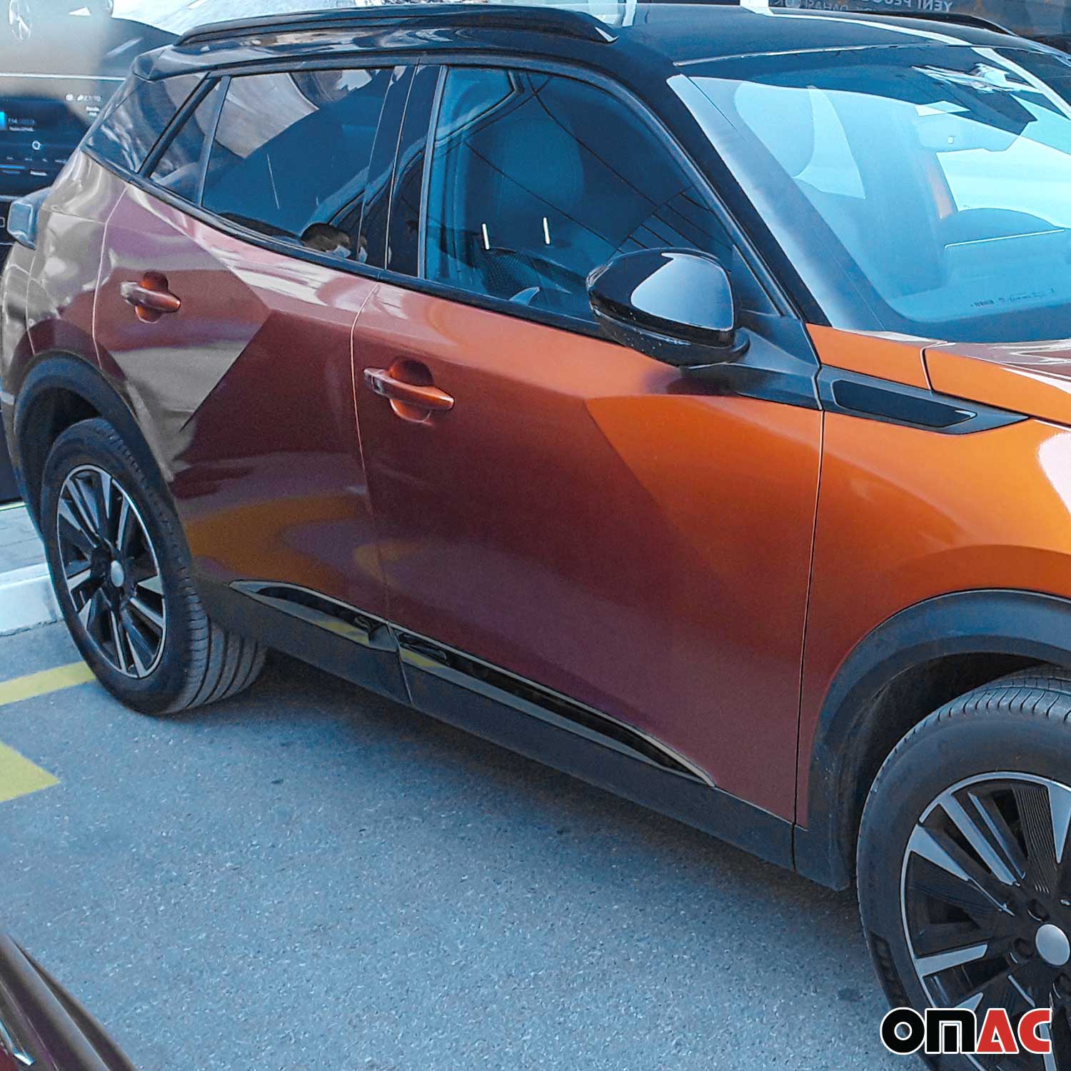 Garniture Baguette de porte latérale pour Peugeot 2008 2019-2025 inox Foncé 4Pcs