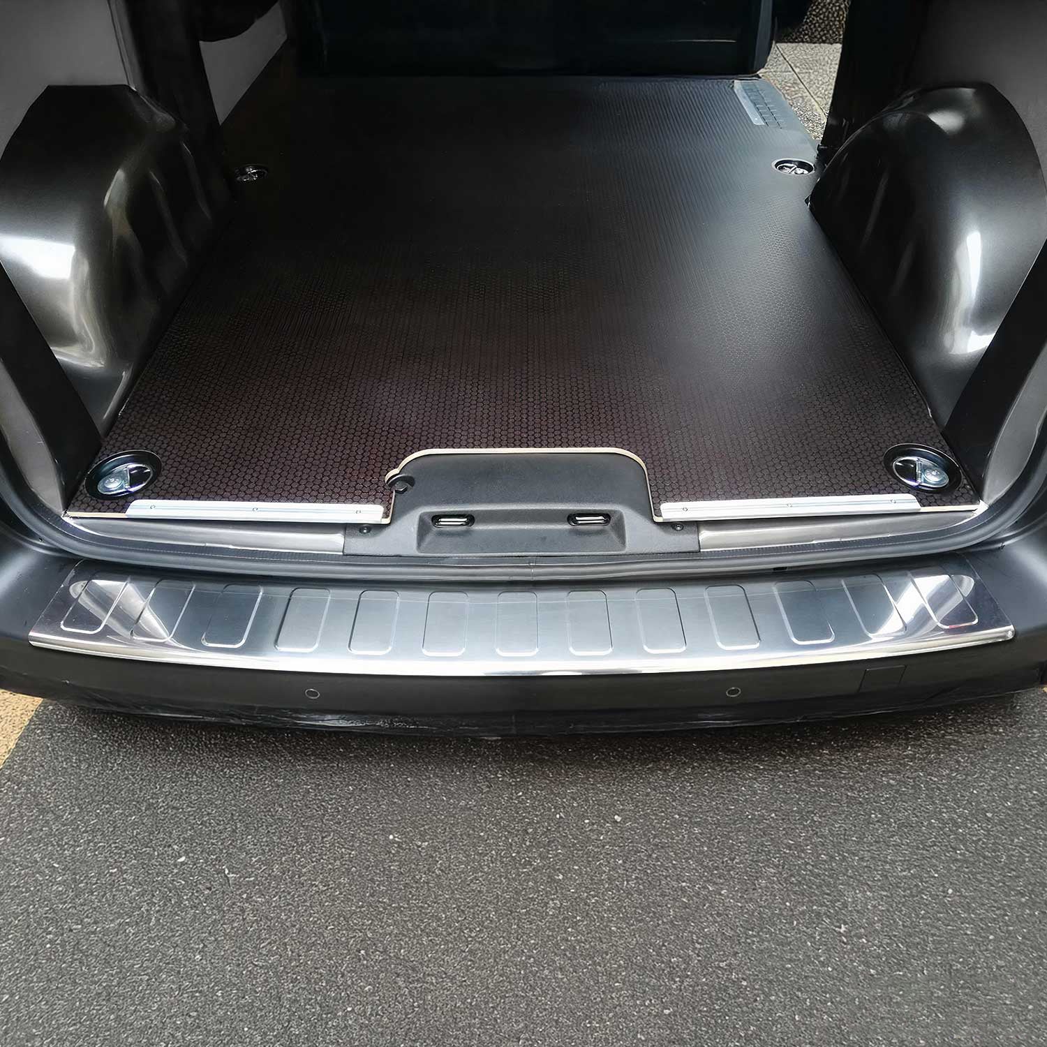 Protection de Pare-Chocs Arrière pour Opel Zafira Life 2019-2026 L3 Inox polie
