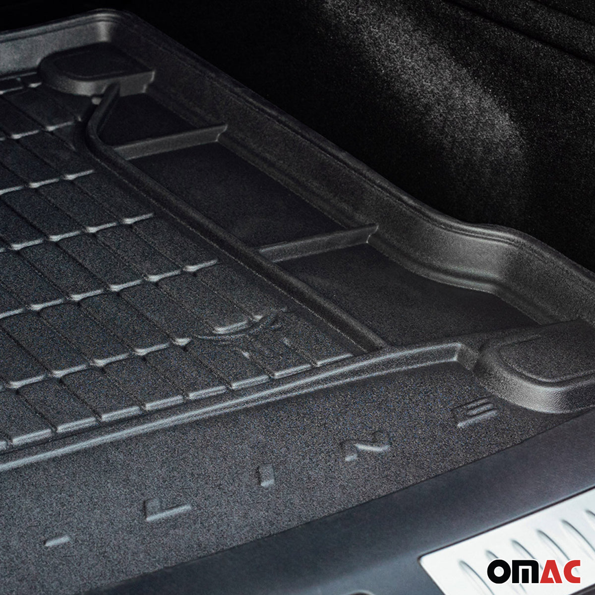 OMAC Tapis de Coffre pour Lexus CT Hybrid 2010-2020 sans subwoofer TPE Noir