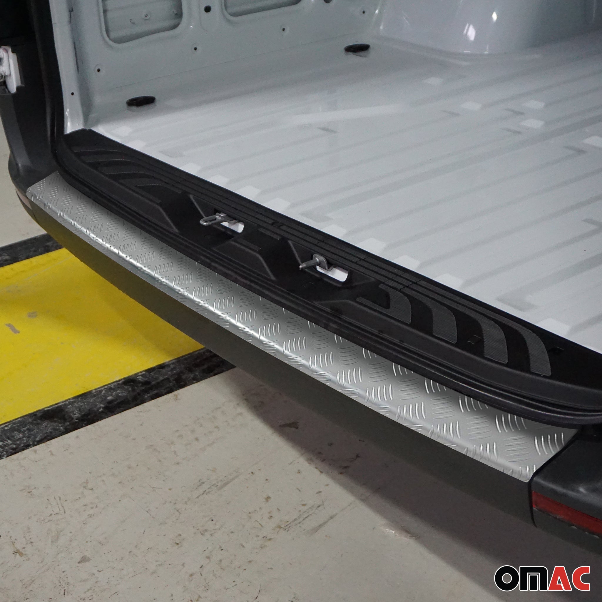 Protection de Pare-Chocs Arrière pour Mercedes Sprinter W907 2018-26 Alu Argenté