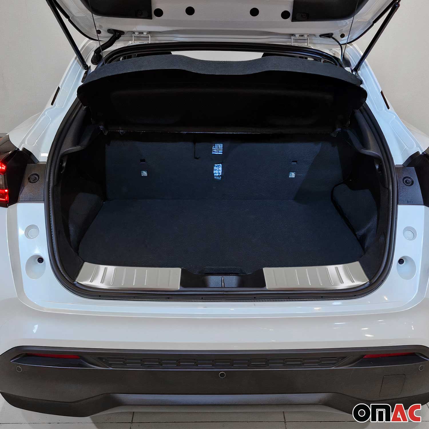 Protection Seuil de Coffre pour Nissan Juke 2021-2025 Acier Brossé