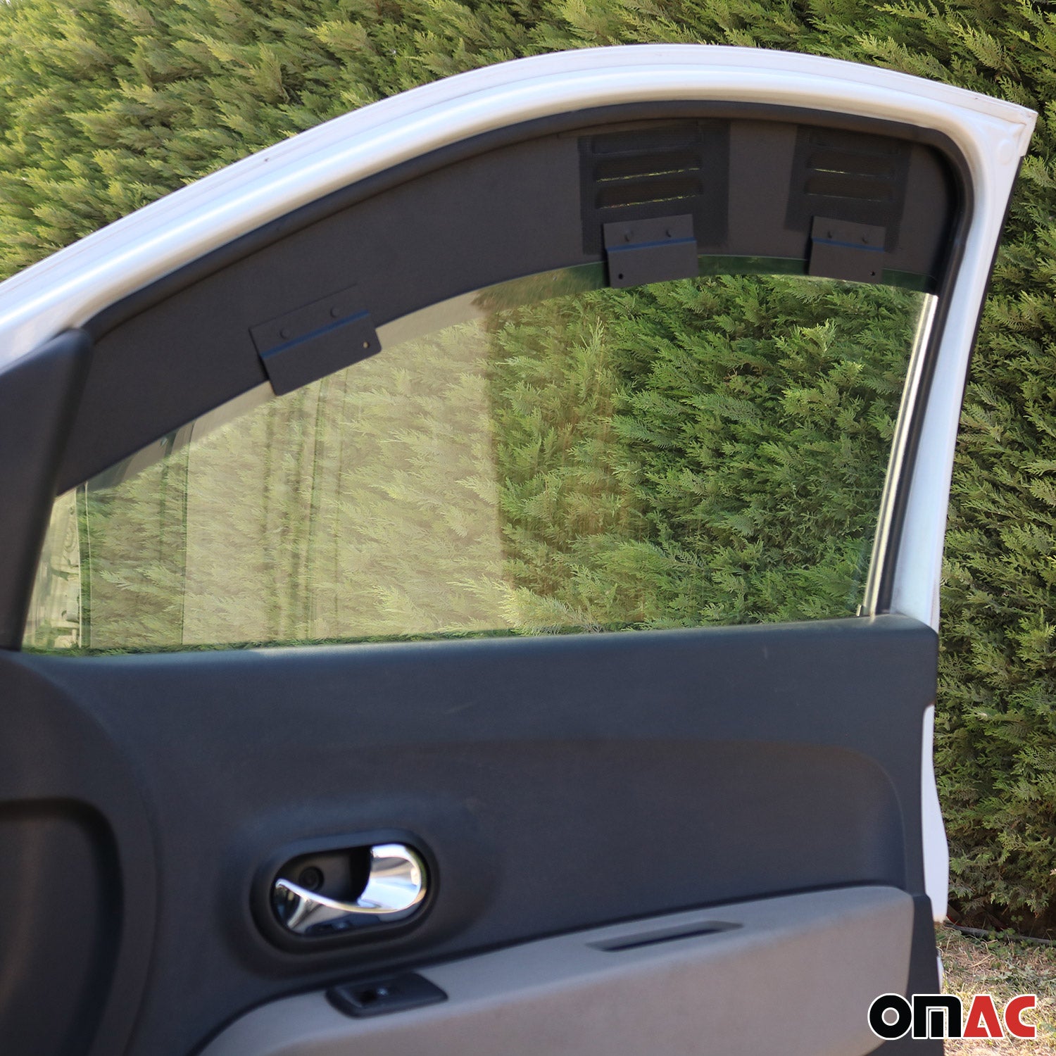 Grilles de ventilation pour vitres latérales VW Caddy 2021-2026 2 pièces