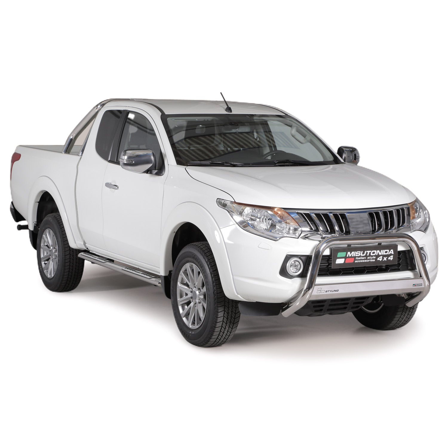 Marchepieds Latéraux pour Mitsubishi L200 Club Cab 2015-2026 Acier Inox Argent