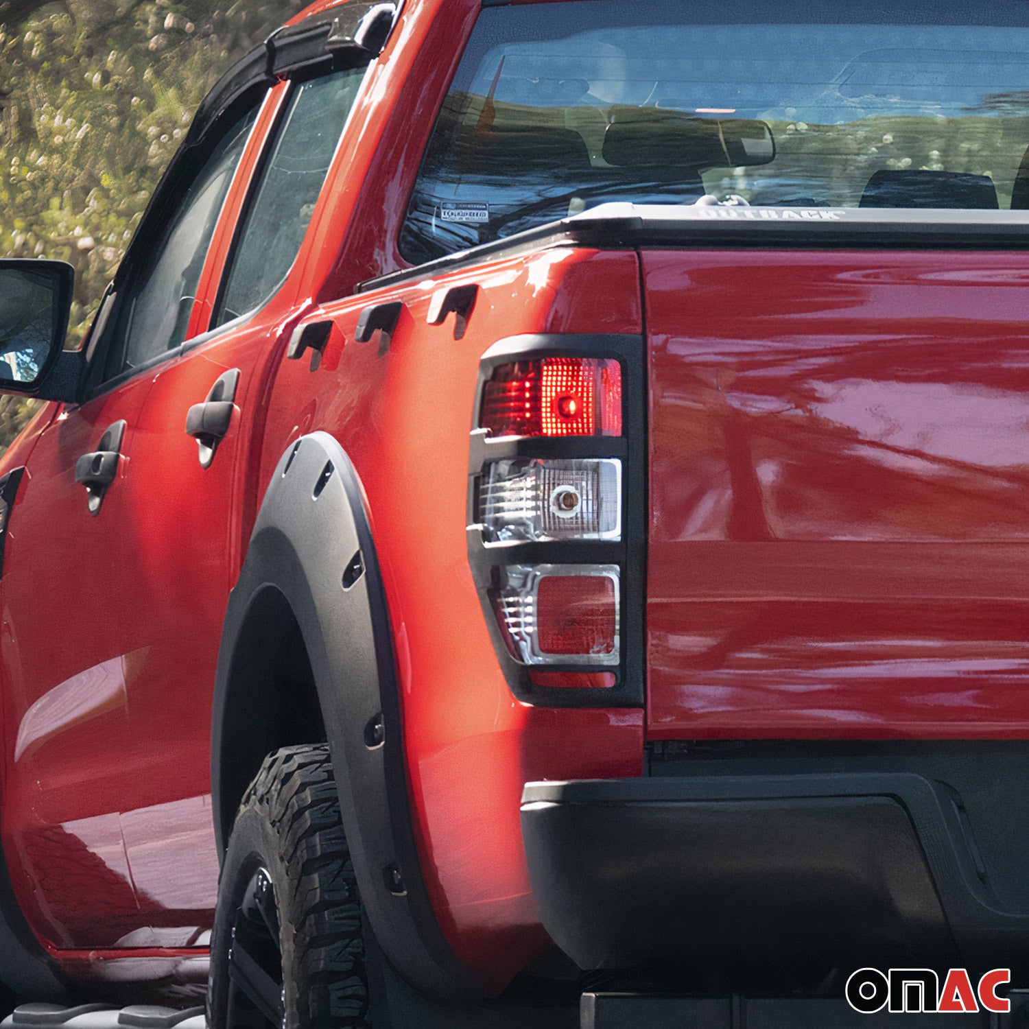 Cadre de feu stop arrière pour Ford Ranger T6 P375 2015-2022 Facelift noir 2x