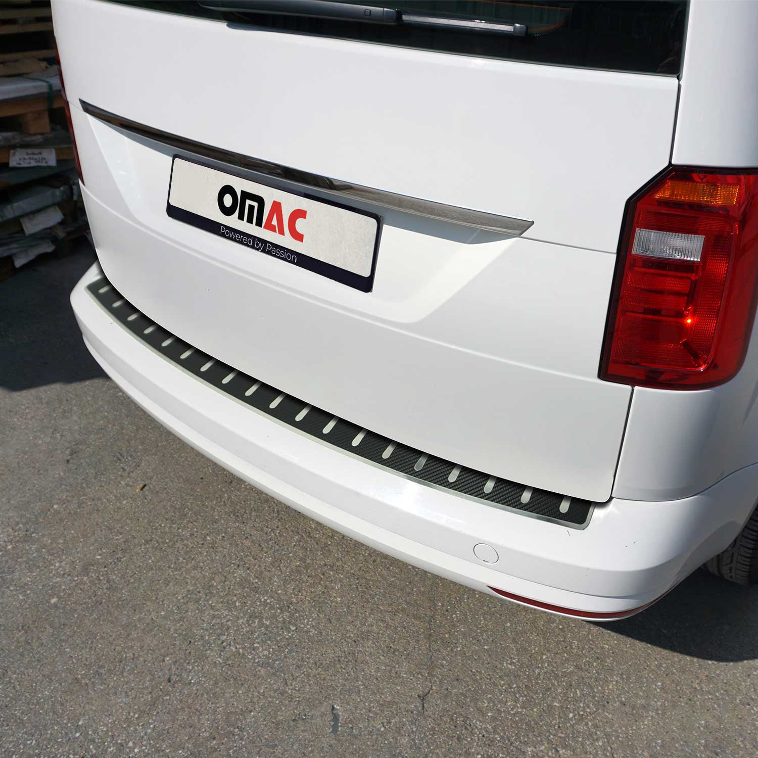 Protection de Pare-Chocs pour VW Caddy III 2015-2020 FL Inox film carbone